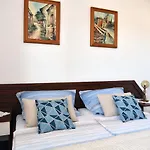 Agnic * Τρογκίρ